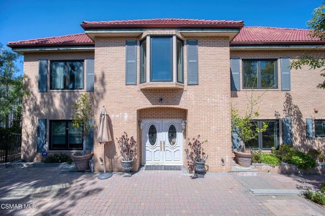 30075 Triunfo Drive, Agoura Hills, CA 91301