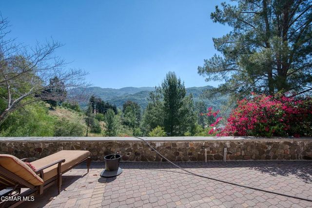 30075 Triunfo Drive, Agoura Hills, CA 91301