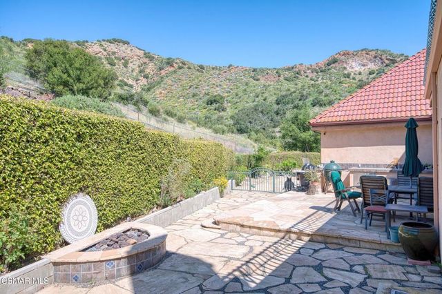 30075 Triunfo Drive, Agoura Hills, CA 91301