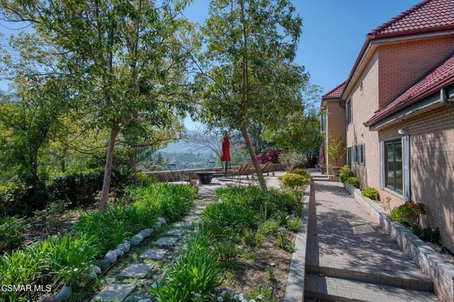 30075 Triunfo Drive, Agoura Hills, CA 91301