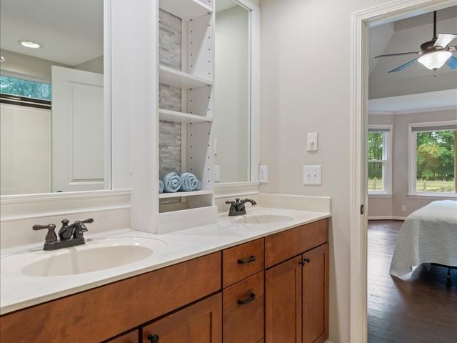 3904 Rowland Rd, Murfreesboro, TN 37128