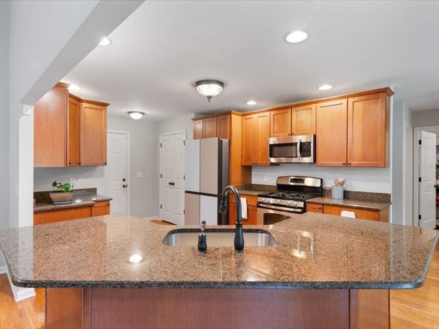 3904 Rowland Rd, Murfreesboro, TN 37128