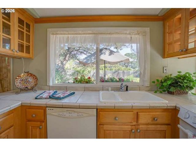 2716 Ne 157TH St, Vancouver, WA 98686