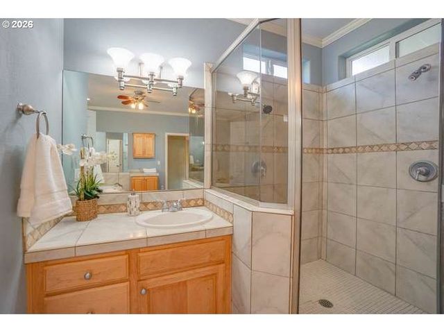2716 Ne 157TH St, Vancouver, WA 98686