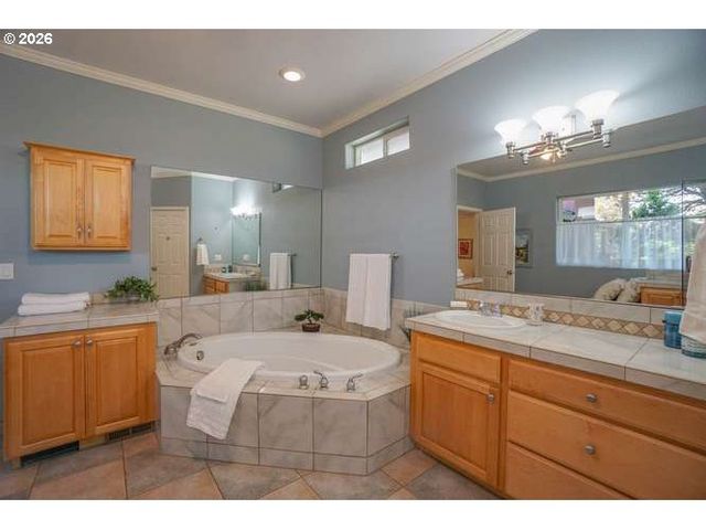 2716 Ne 157TH St, Vancouver, WA 98686