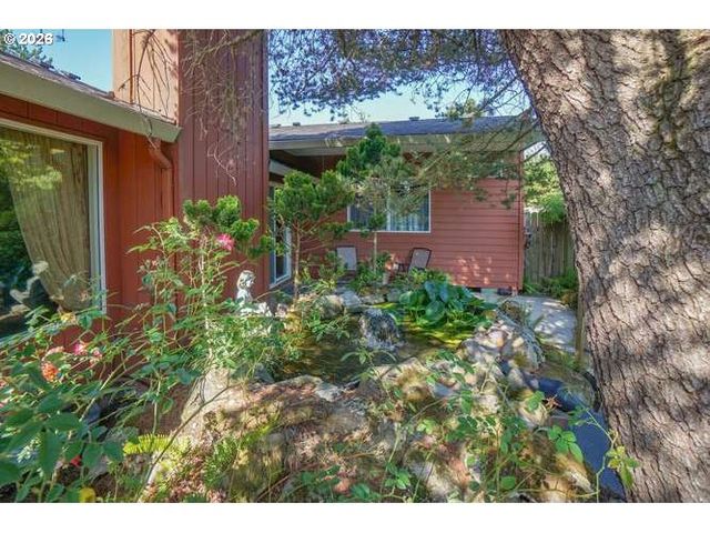 2716 Ne 157TH St, Vancouver, WA 98686