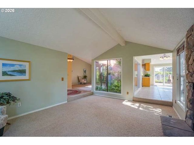 2716 Ne 157TH St, Vancouver, WA 98686