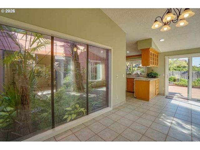 2716 Ne 157TH St, Vancouver, WA 98686