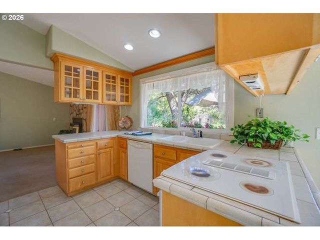 2716 Ne 157TH St, Vancouver, WA 98686