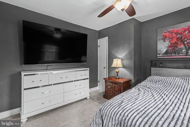 37 HIGH ST, Boiling Springs, PA 17007