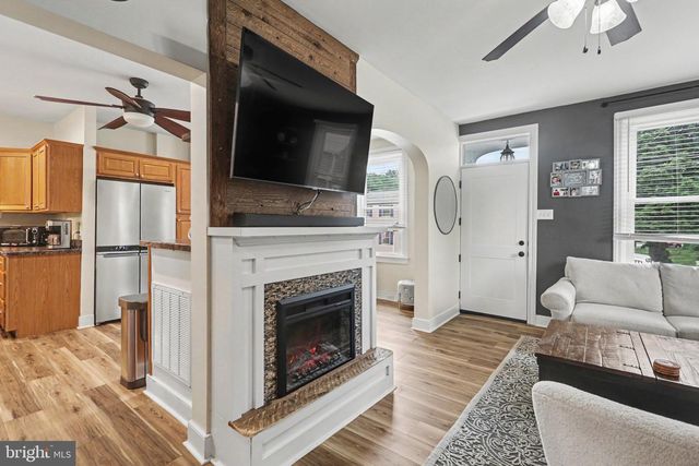 37 HIGH ST, Boiling Springs, PA 17007