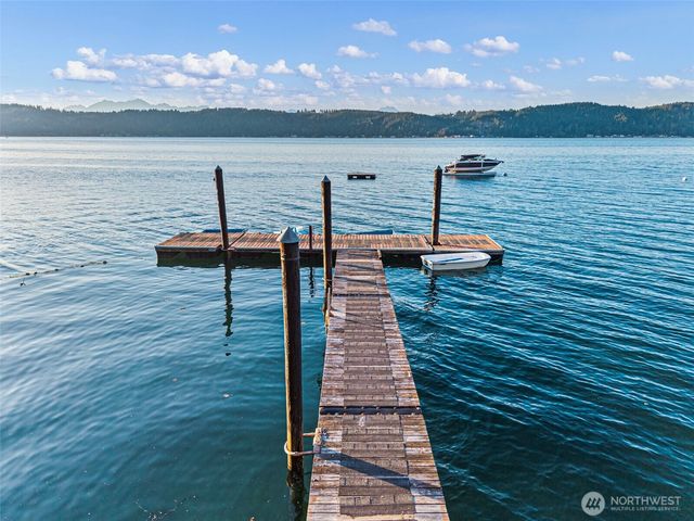 61 E Twanoh Tides Drive, Belfair, WA 98528