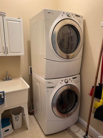 1620 Colonial Drive, Rochester, IN 46975