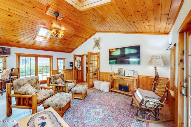 91 Wineberry Lane, Malta, NY 12020