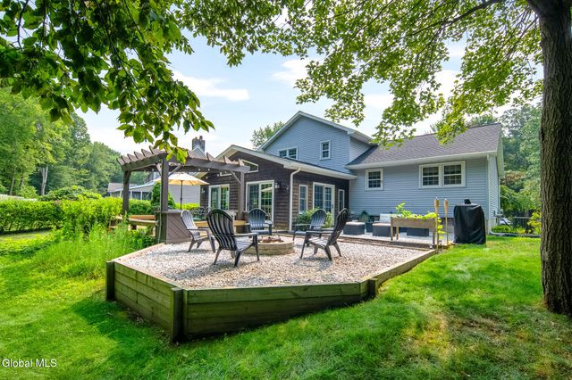 91 Wineberry Lane, Malta, NY 12020