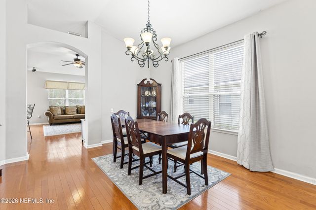 8812 BRIGHTON HILL Circle E, Jacksonville, FL 32256