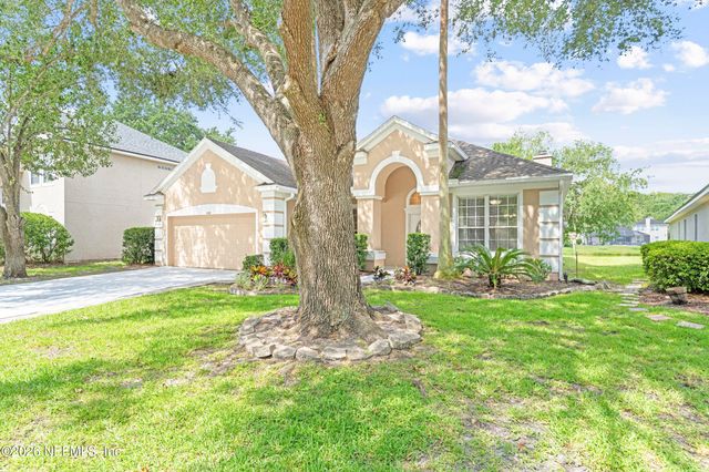 8812 BRIGHTON HILL Circle E, Jacksonville, FL 32256