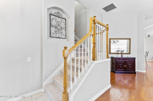 8812 BRIGHTON HILL Circle E, Jacksonville, FL 32256