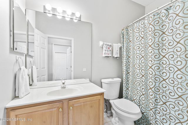 8812 BRIGHTON HILL Circle E, Jacksonville, FL 32256