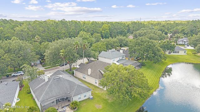 8812 BRIGHTON HILL Circle E, Jacksonville, FL 32256