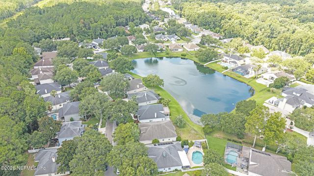 8812 BRIGHTON HILL Circle E, Jacksonville, FL 32256
