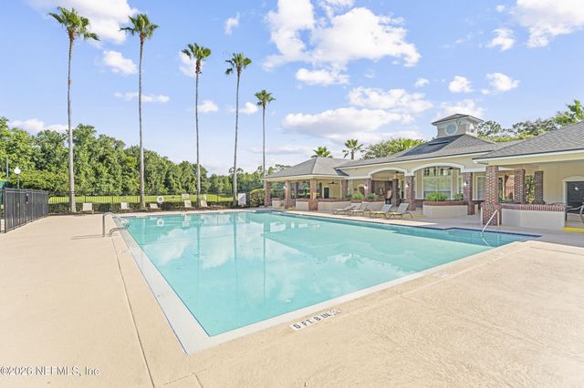 8812 BRIGHTON HILL Circle E, Jacksonville, FL 32256