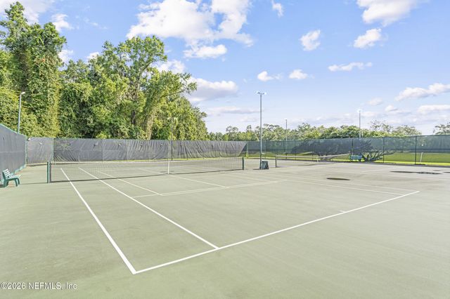 8812 BRIGHTON HILL Circle E, Jacksonville, FL 32256