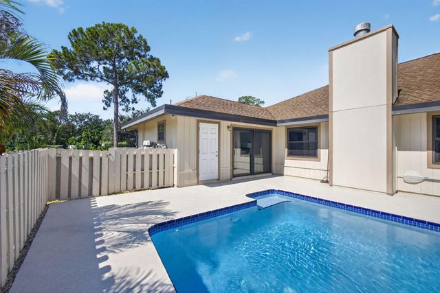 17268 118th Trail N, Jupiter, FL 33478