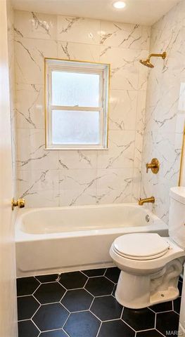 6613 Kahns, Northwoods, MO 63121