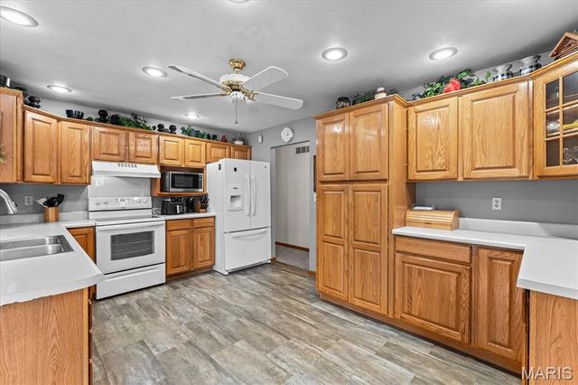 13 Timber Oak Drive, O'fallon, IL 62269