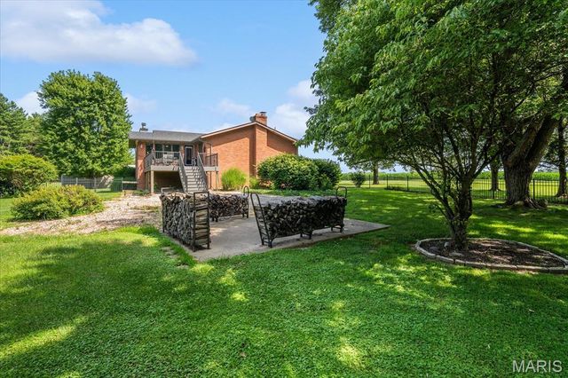 13 Timber Oak Drive, O'fallon, IL 62269