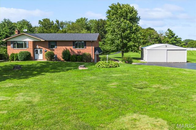13 Timber Oak Drive, O'fallon, IL 62269