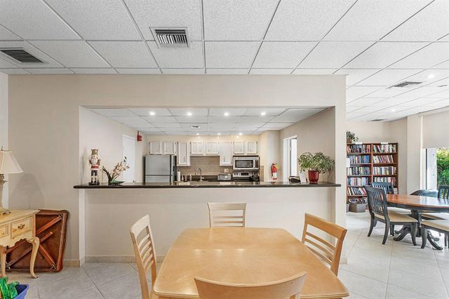 800 SE 20th Avenue 407, Deerfield Beach, FL 33441