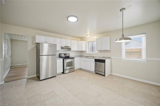 3800 Augustine CIR, Portsmouth, VA 23703