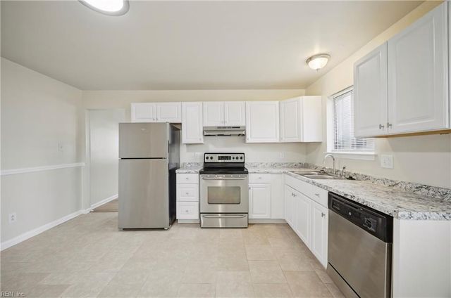 3800 Augustine CIR, Portsmouth, VA 23703