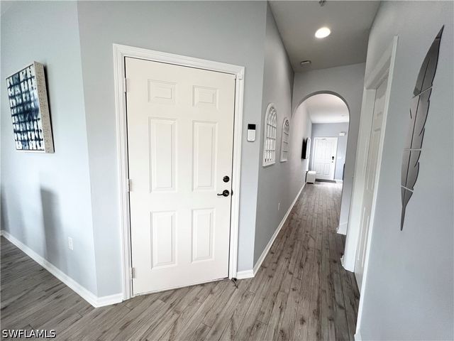 3264 Amanda LN 4, Naples, FL 34109