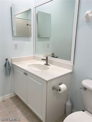 3264 Amanda LN 4, Naples, FL 34109