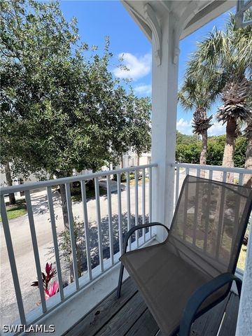 3264 Amanda LN 4, Naples, FL 34109