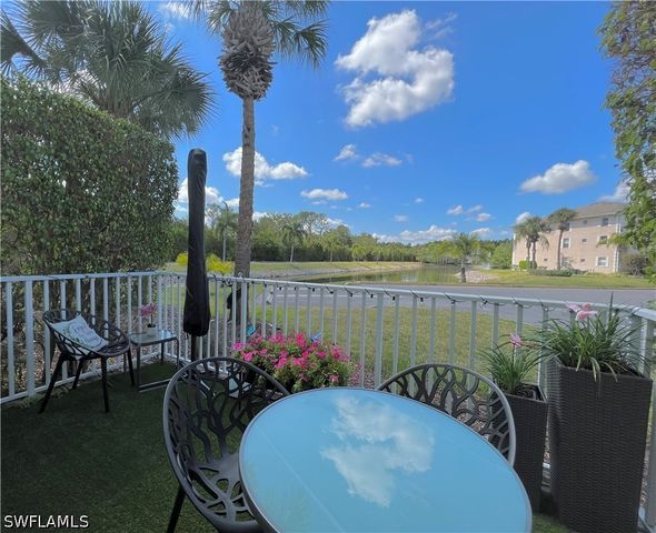 3264 Amanda LN 4, Naples, FL 34109