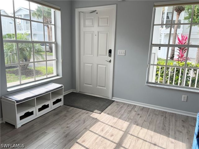 3264 Amanda LN 4, Naples, FL 34109