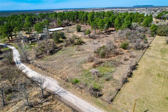 300 Cowboy Court, Granbury, TX 76048