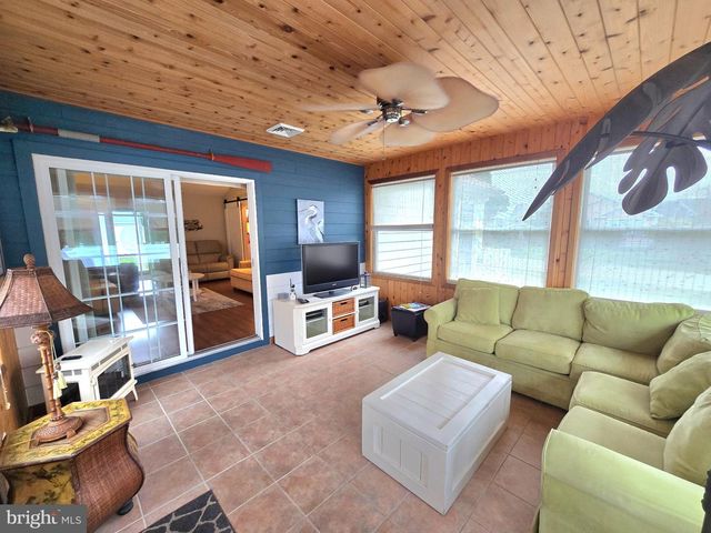38269 WATERWAY DR, Ocean View, DE 19970