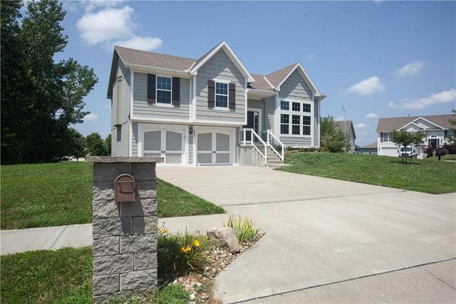 8908 NE 117th Terrace, Kansas City, MO 64157