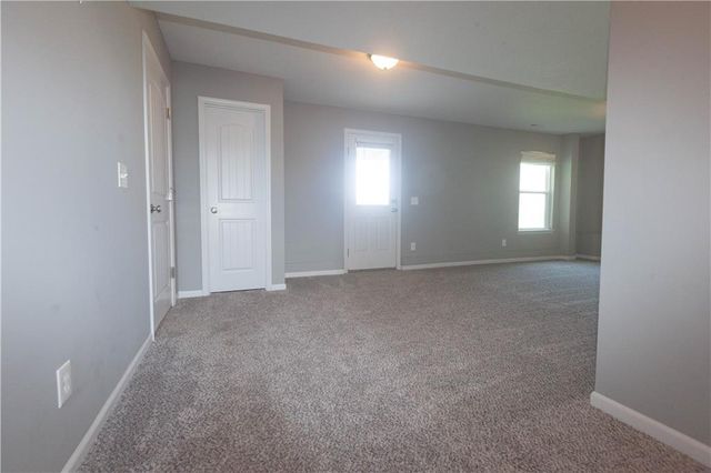 8908 NE 117th Terrace, Kansas City, MO 64157