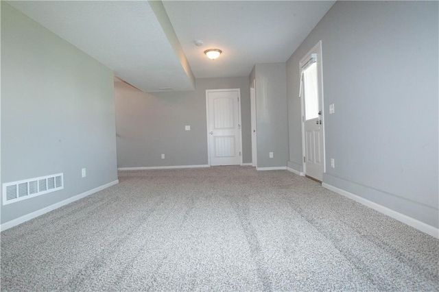8908 NE 117th Terrace, Kansas City, MO 64157