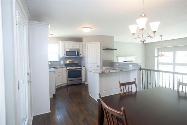 8908 NE 117th Terrace, Kansas City, MO 64157