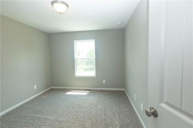 8908 NE 117th Terrace, Kansas City, MO 64157