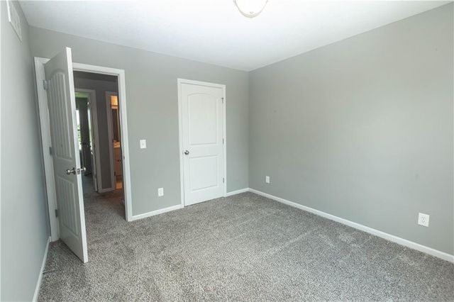 8908 NE 117th Terrace, Kansas City, MO 64157