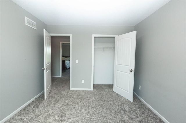 8908 NE 117th Terrace, Kansas City, MO 64157
