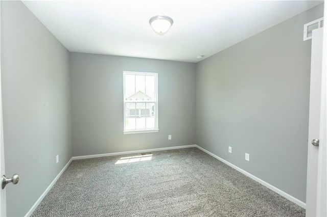 8908 NE 117th Terrace, Kansas City, MO 64157